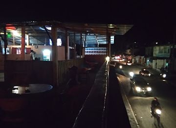 comoros/domoni/restaurant/naoumi-pizza