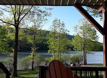 maryland/rocky-gap-state-park/restaurant/lakeside-grille