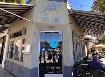 california/santa-monica/restaurant/art-s-table
