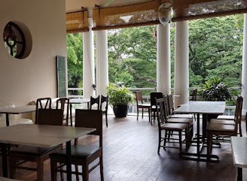 malaysia/penang/restaurant/suffolk-house-restaurant