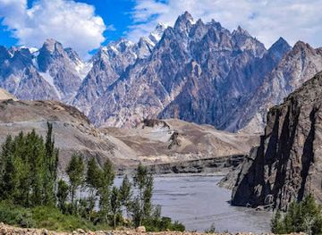 pakistan/karakoram-highway/restaurant/chinese-xinjiang-resturant