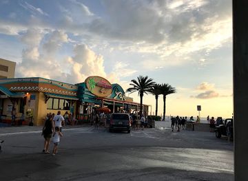 florida/clearwater-beach/restaurant/frenchy-s-rockaway-grill