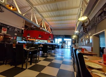 slovakia/trencin-region/restaurant/mike-s-garage