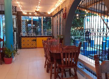 belize/corozal-town/restaurant/el-comal