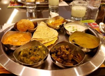 oman/muscat/ruwi/restaurant/kesar-restaurant-sweet-cbd