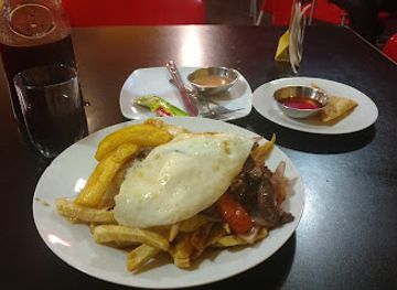 peru/trujillo/restaurant/restaurante-de-bandera