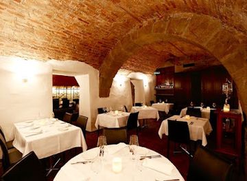 switzerland/bern/altstadt/restaurant/wein-sein