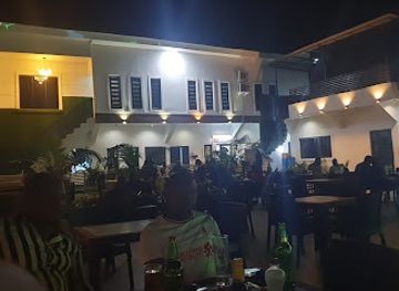 nigeria/onitsha/restaurant/whitehouse-conclave