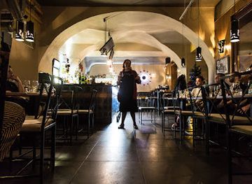 czechia/ceske-budejovice/restaurant/modry-dvere