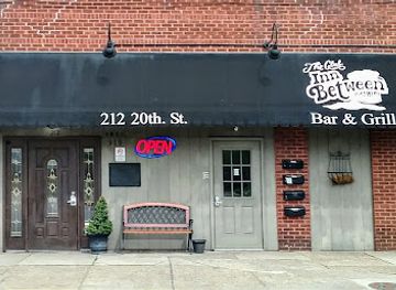 west-virginia/huntington/restaurant/inn-between-bar-grill