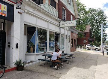 connecticut/hartford/restaurant/aurora-s-restaurant