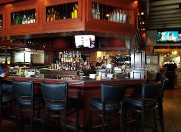 indiana/east-central-indiana/restaurant/charleston-s-restaurant