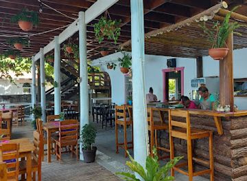 honduras/eastern-plains/restaurant/pura-vida-roatan