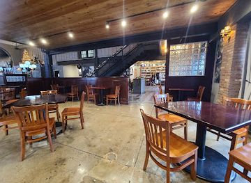 tennessee/ruby-falls/restaurant/nic-norman-s-chattanooga