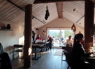 sweden/harjedalen/restaurant/skoogs-krog-bistro-deli-och-logi