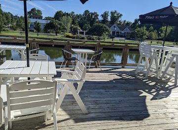 delaware/trap-pond-state-park/restaurant/abbott-s-on-broad-creek