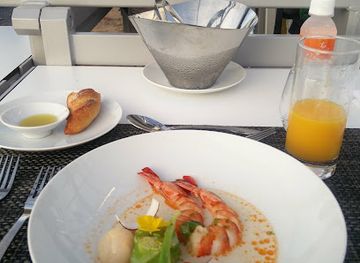 philippines/national-capital-region-ncr/restaurant/dinner-in-the-sky-philippines