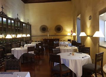 spain/granada/restaurant/el-claustro