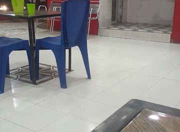 mauritania/nouakchott/teyarett/restaurant/mat'am-al-shabab