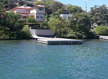 grenada/grand-etang-lake/restaurant/secret-harbour-grenada-restaurant