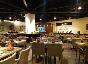 seychelles/port-glaud/restaurant/parrot