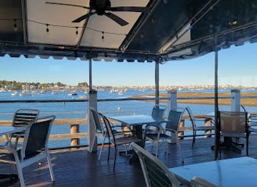massachusetts/south-shore/restaurant/mill-wharf