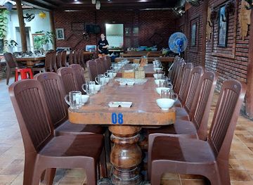 laos/attapeu-province/restaurant/nha-hang-khach-san-karaoke-lane-xang