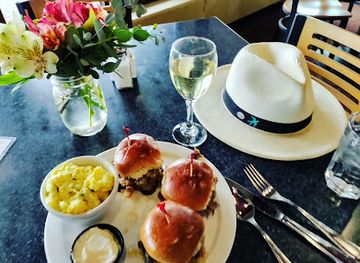 arizona/prescott-national-forest/restaurant/manzanita-grille