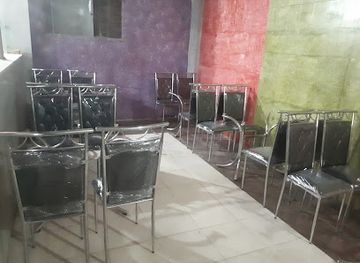 pakistan/peshawar/university-town/restaurant/dastarkhuwan