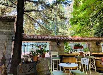 montenegro/ljesanska-nahija/restaurant/ladovina-kitchen-wine-bar