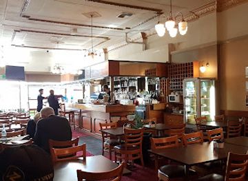 australia/canberra/manuka/restaurant/caph-s-restaurant-bar