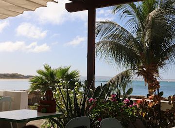 cabo-verde/praia-de-diante/restaurant/bowlavista-good-greens