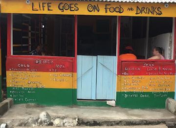 ghana/central-region/restaurant/life-goes-on-cafe