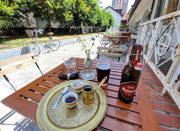 slovenia/ljubljana/restaurant/libanonske-meze-in-drugi-uzitki