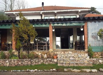 albania/gramsh/restaurant/restorant-karaj