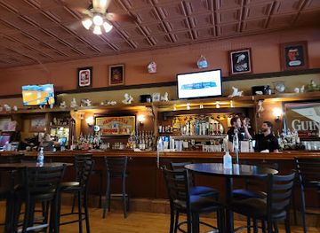 minnesota/glacial-ridge/restaurant/the-white-horse-restaurant-bar