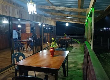 zimbabwe/nyanga/restaurant/golden-villas