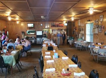 mississippi/the-pine-belt/restaurant/leatha-s-barbeque
