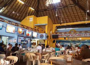 mexico/acapulco/restaurant/los-buzos