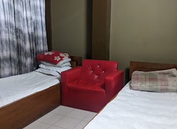 bangladesh/khulna-division/restaurant/golden-apple