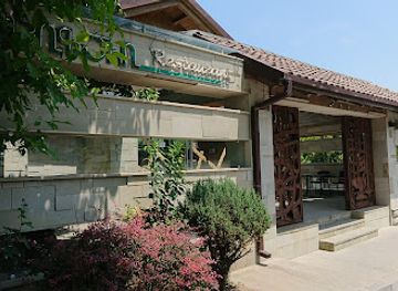 georgia/mtskheta/restaurant/opizari