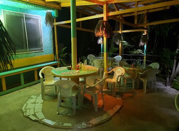 jamaica/treasure-beach/restaurant/mellow-yellow