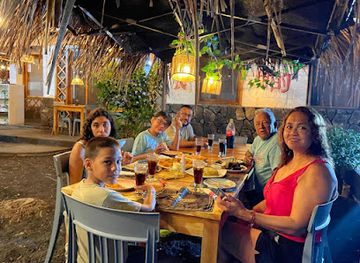 ecuador/galapagos-islands/restaurant/fraileana-food-park