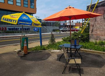 connecticut/norwalk/restaurant/herb-s-place