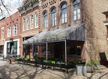 tennessee/knoxville/market-square/restaurant/emilia