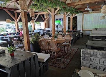 hungary/szeged/tiszaliget/restaurant/garden-bistro-beach