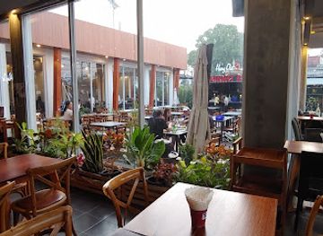 laos/vientiane/restaurant/hangout-vientiane