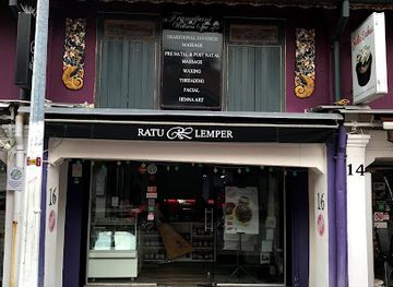 singapore/kampong-glam/restaurant/ratu-lemper