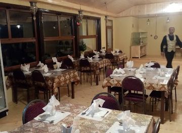 azerbaijan/shaki/restaurant/cafe-sheki-dishes-hostel-cafe