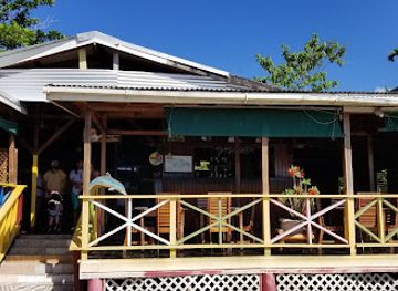 jamaica/port-antonio/restaurant/survival-beach